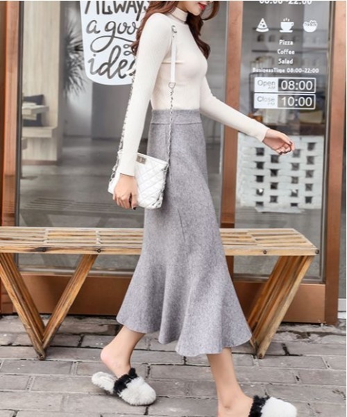 Diosfront(ディオスフロント)の「ニットマーメイドスカート(スカート・レディース・ブラック/グレー/ライトベージュ・FREE)」の3枚目の写真