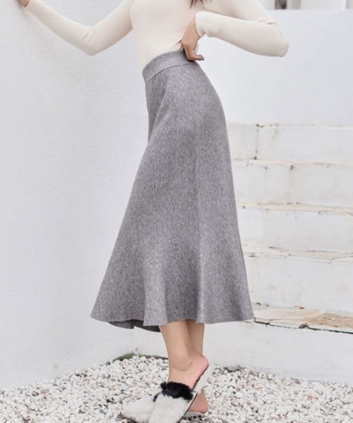 Diosfront(ディオスフロント)の「ニットマーメイドスカート(スカート・レディース・ブラック/グレー/ライトベージュ・FREE)」の15枚目の写真