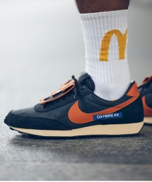 NIKE | W DAYBREAK DC5206-010(スニーカー)