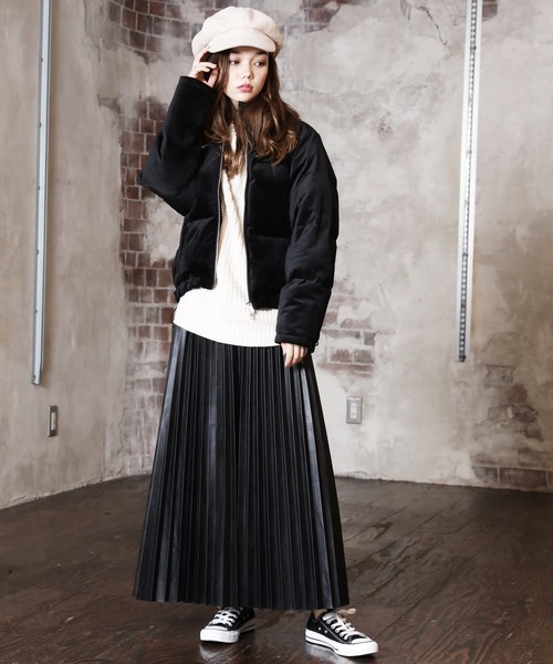 ARCANUM DESIGN（アルカナムデザイン）の「VELOR STAND DOWN JACKET【低身長対応XS、Sサイズあり】（ダウンジャケット/コート・レディース・ブラック/ブラウン・S/M/XS）」の3枚目の写真