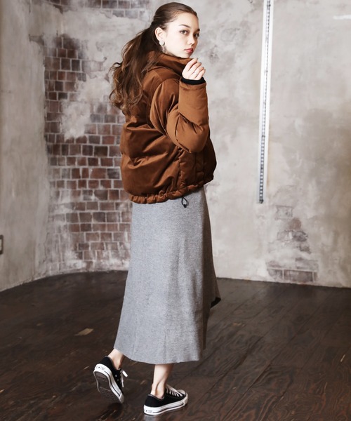 ARCANUM DESIGN（アルカナムデザイン）の「VELOR STAND DOWN JACKET【低身長対応XS、Sサイズあり】（ダウンジャケット/コート・レディース・ブラック/ブラウン・S/M/XS）」の6枚目の写真