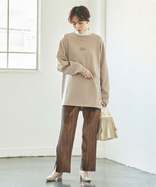 titivate(ティティベイト)の「プリーツベロアセミテーパードパンツ(その他パンツ・レディース・ベージュ/パープル系その他/グリーン/ブラウン・S/M/L)」の15枚目の写真