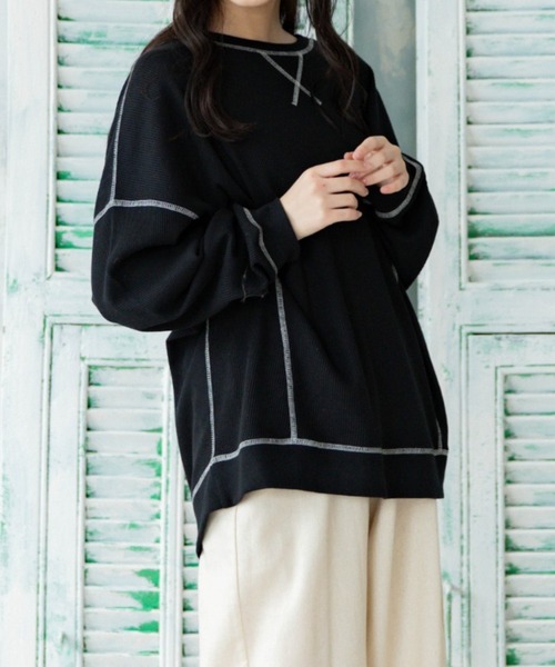 Mysa&Liina(ミーサリーナ)の「ステッチ入りワッフルデザインプルオーバー(Tシャツ/カットソー・レディース・ブラック/オフホワイト・M)」の4枚目の写真