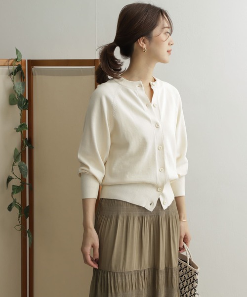 URBAN RESEARCH DOORS(アーバンリサーチドアーズ)の「オーガニックコットンカーディガン(カーディガン/ボレロ・レディース・スミクロ/ライトベージュ/アイボリー・ONE)」の12枚目の写真
