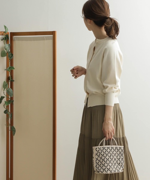 URBAN RESEARCH DOORS(アーバンリサーチドアーズ)の「オーガニックコットンカーディガン(カーディガン/ボレロ・レディース・スミクロ/ライトベージュ/アイボリー・ONE)」の15枚目の写真