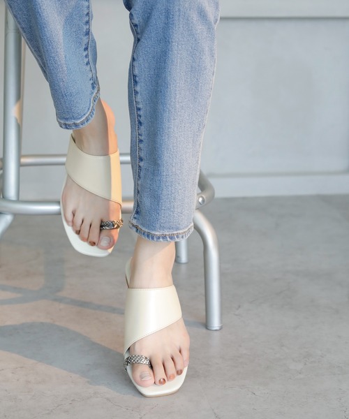 chocolates（チョコラテス）の「フラットトングサンダル【日本製】（サンダル・レディース・ブラック/ダークブラウン/クリーム/ホワイト・LL/S/M/L）」の4枚目の写真