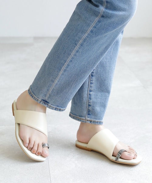 chocolates（チョコラテス）の「フラットトングサンダル【日本製】（サンダル・レディース・ブラック/ダークブラウン/クリーム/ホワイト・LL/S/M/L）」の17枚目の写真