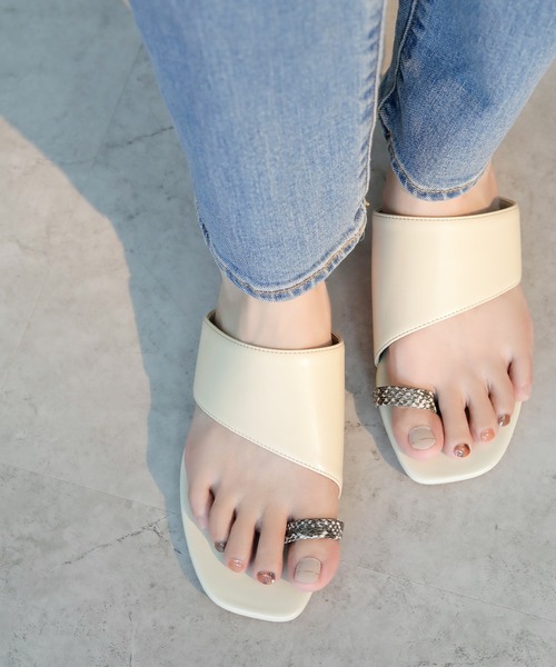 chocolates（チョコラテス）の「フラットトングサンダル【日本製】（サンダル・レディース・ブラック/ダークブラウン/クリーム/ホワイト・LL/S/M/L）」の14枚目の写真