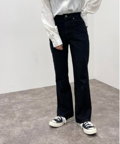 apres jour mignon（アプレジュールミニョン）の「バックレースアップデニムパンツ【ZOZOTOWN限定アイテム】（デニムパンツ・レディース・ベージュ/ブラック/グレー系その他/ホワイト系その他・X-LARGE/SMALL/MEDIUM/LARGE）」の2枚目の写真