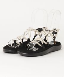 Teva | W VOYA INFINITYã1019622(ãµã³ãã«)