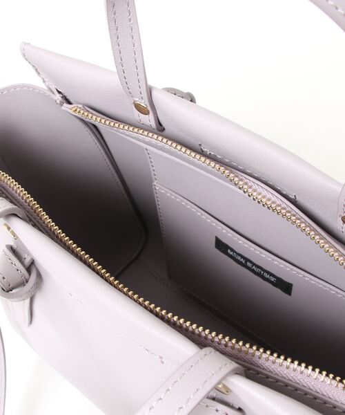 NATURAL BEAUTY BASIC（ナチュラルビューティーベーシック）の「ノットハンドルミニトート（トートバッグ・レディース・ホワイト/ベージュ/ラベンダー・ﾌﾘ-）」の6枚目の写真