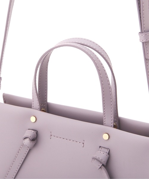 NATURAL BEAUTY BASIC（ナチュラルビューティーベーシック）の「ノットハンドルミニトート（トートバッグ・レディース・ホワイト/ベージュ/ラベンダー・ﾌﾘ-）」の14枚目の写真