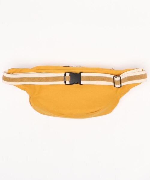 SNOOPY×OLD BETTY'S(スヌーピーカケルオールドベティーズ)の「SNOOPY Canvas×Suede Waist Bag(SURF BOARD)(ボディバッグ/ウエストポーチ・レディース・マスタード/オレンジ/グリーン/ネイビー/ボルドー/ベージュ/スミクロ/ブラウン・FREE)」の14枚目の写真