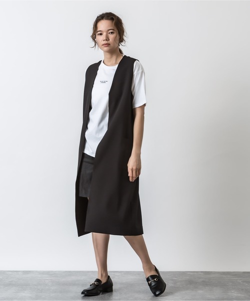 ALLUMER(アリュメール)の「コットンレーヨンロングジレ(ベスト・レディース・ブラック/ベージュ/ネイビー・1)」の6枚目の写真