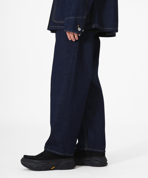 marka（マーカ）の「marka / マーカ：COCOON FIT JEANS - 12oz cotton denim -：M21C-01PT01C[COR]（デニムパンツ・メンズ・ブラック/インディゴブルー/チャコールグレー・1/2/3）」の11枚目の写真