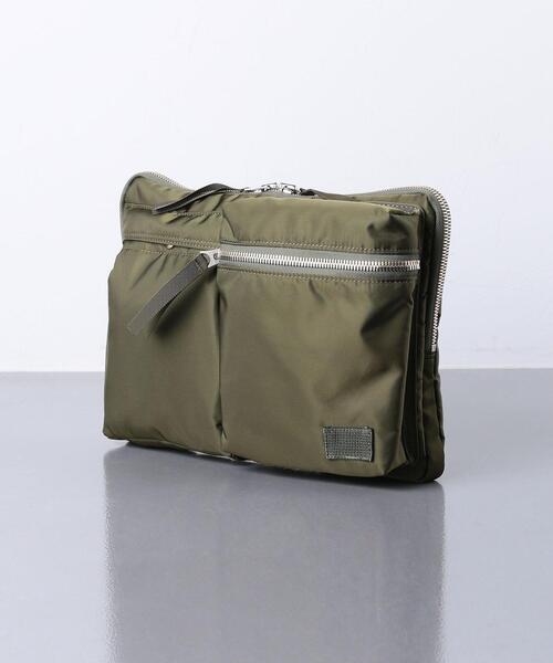 UNITED ARROWS（ユナイテッドアローズ）の「＜sacai（サカイ）＞LAPTOP クラッチポーチ ■■■（クラッチバッグ・レディース・オリーブ・FREE）」の2枚目の写真