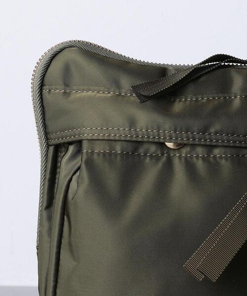 UNITED ARROWS（ユナイテッドアローズ）の「＜sacai（サカイ）＞LAPTOP クラッチポーチ ■■■（クラッチバッグ・レディース・オリーブ・FREE）」の5枚目の写真