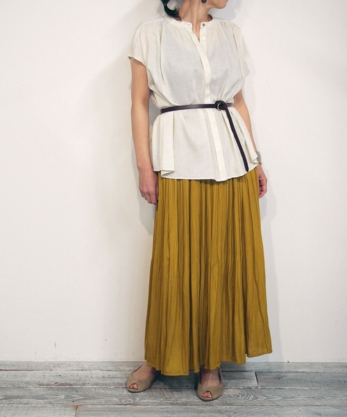 NICOLE white（ニコルホワイト）の「スタンドギャザーブラウス（シャツ/ブラウス・レディース・オフホワイト/サックスブルー/ライトグレー・FREE）」の7枚目の写真