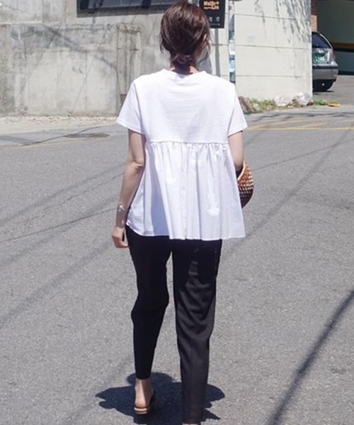 Lea sienna(リーシェンナ)の「バックフレアのゆったりカットソー(Tシャツ/カットソー・レディース・ホワイト/ブラック・S/L/M/XL)」の8枚目の写真