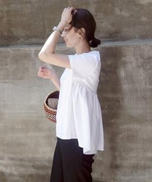 Lea sienna(リーシェンナ)の「バックフレアのゆったりカットソー(Tシャツ/カットソー・レディース・ホワイト/ブラック・S/L/M/XL)」の10枚目の写真
