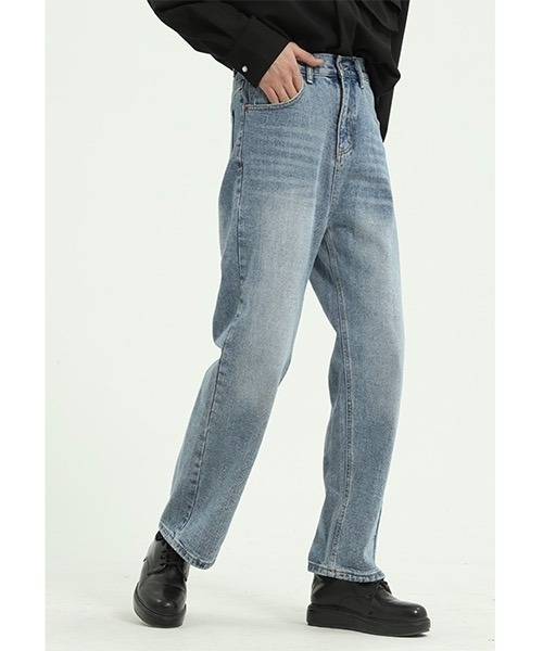 WESTBOY(ウエストボーイ)の「ルーズストレートデニムパンツ/セミワイドデニムパンツ フェード WO21S606PT【WB ORIGINALS】(デニムパンツ・メンズ・ライトブルー/グレー/ブルー/ブルー系その他・L/M/XL/S)」の6枚目の写真