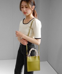 minia | ツイストハンドルのスクエアミニショルダー　◆(ショルダーバッグ)