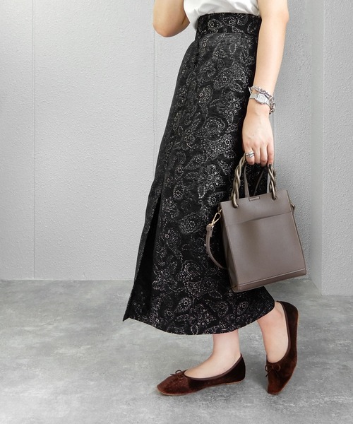 minia（ミニア）の「ツイストハンドルのスクエアミニショルダー　◆（ショルダーバッグ・レディース・カーキ/モカ/ホワイト系/ブラック系/グリーン系/シルバー系/オレンジ系/ダークグリーン/ブラック/ライトベージュ/グレー・FREE）」の17枚目の写真