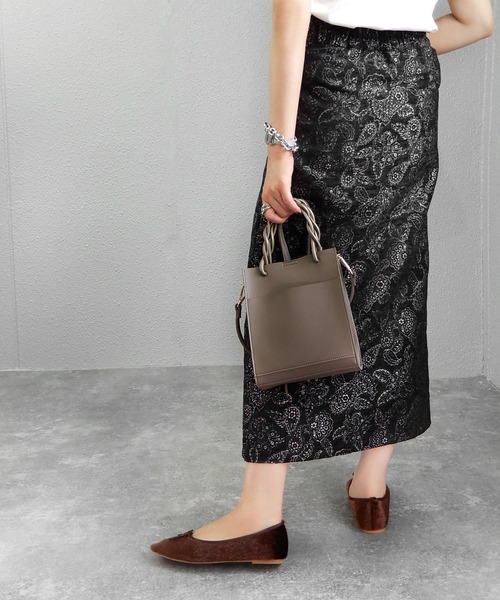 minia（ミニア）の「ツイストハンドルのスクエアミニショルダー　◆（ショルダーバッグ・レディース・カーキ/モカ/ホワイト系/ブラック系/グリーン系/シルバー系/オレンジ系/ダークグリーン/ブラック/ライトベージュ/グレー・FREE）」の18枚目の写真