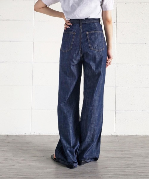 me+em select(ミームセレクト)の「ハイウエストタックボタンネイビーデニムパンツ(デニムパンツ・レディース・インディゴブルー・SMALL/MEDIUM)」の19枚目の写真