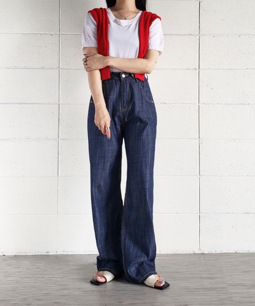 me+em select(ミームセレクト)の「ハイウエストタックボタンネイビーデニムパンツ(デニムパンツ・レディース・インディゴブルー・SMALL/MEDIUM)」の4枚目の写真
