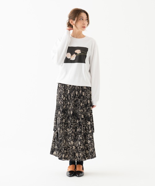 LAYMEE（レイミー）の「Tailflower sweat CS / テイルフラワースウェットカットソー（Tシャツ/カットソー・レディース・ホワイト/ブラック/サンドベージュ・FREE）」の4枚目の写真