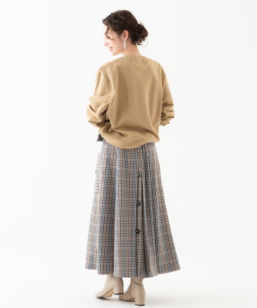 LAYMEE（レイミー）の「Tailflower sweat CS / テイルフラワースウェットカットソー（Tシャツ/カットソー・レディース・ホワイト/ブラック/サンドベージュ・FREE）」の16枚目の写真