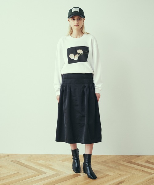 LAYMEE（レイミー）の「Tailflower sweat CS / テイルフラワースウェットカットソー（Tシャツ/カットソー・レディース・ホワイト/ブラック/サンドベージュ・FREE）」の10枚目の写真