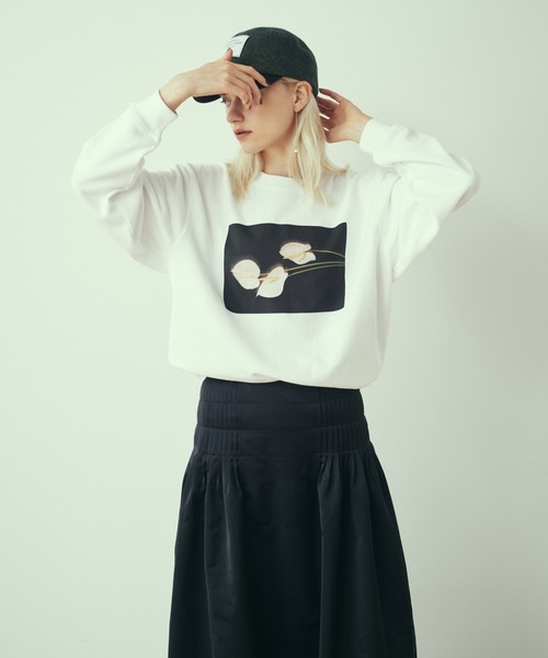 LAYMEE（レイミー）の「Tailflower sweat CS / テイルフラワースウェットカットソー（Tシャツ/カットソー・レディース・ホワイト/ブラック/サンドベージュ・FREE）」の22枚目の写真