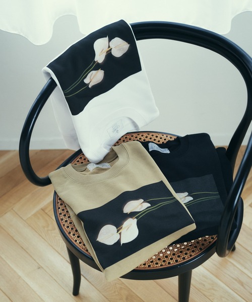 LAYMEE（レイミー）の「Tailflower sweat CS / テイルフラワースウェットカットソー（Tシャツ/カットソー・レディース・ホワイト/ブラック/サンドベージュ・FREE）」の11枚目の写真