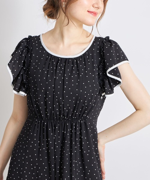 tocco closet(トッコ クローゼット)の「後ろリボン付き配色切り替えドットワンピース(ワンピース・レディース・ブラック/ピンクベージュ/オフホワイト・M)」の6枚目の写真