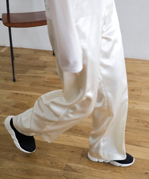 SESTO（セスト）の「スポーティースニーカーソックスブーツ（ブーツ・レディース・ブラック/アイボリー/シルバー・LL/3L/S/M/L）」の20枚目の写真