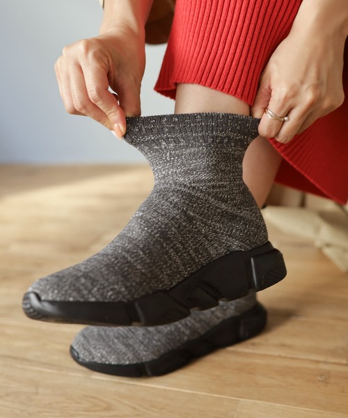 SESTO（セスト）の「スポーティースニーカーソックスブーツ（ブーツ・レディース・ブラック/アイボリー/シルバー・LL/3L/S/M/L）」の4枚目の写真