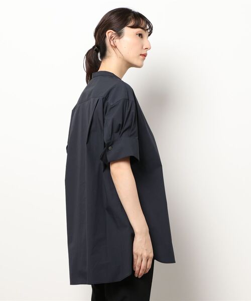 HELIOPOLE（エリオポール）の「COTTON BL w/DOUBLE CUFF（シャツ/ブラウス・レディース・ホワイト/マスタード/ネイビー・38）」の4枚目の写真