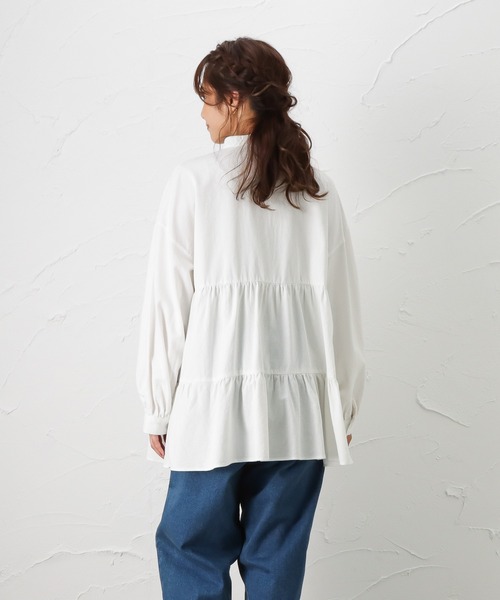 NAVY(ネイビー)の「オーガニックコットン ティアードブラウス 長袖シャツ(シャツ/ブラウス・レディース・ホワイト/ダークブルー/ライトインディゴブルー・フリー)」の16枚目の写真