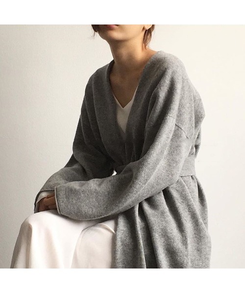 Ritzy(リッツィー)の「大人シルエット ゆる感 カーディガン(カーディガン/ボレロ・レディース・ブラック/グレー/オフホワイト/ダークベージュ/オレンジ系・FREE)」の11枚目の写真