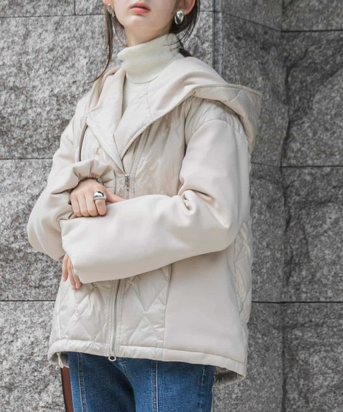 UR Lab.(アーバンリサーチラボ)の「フード切り替えブルゾン(ブルゾン・レディース・オフホワイト/ブラック/ライトベージュ・FREE)」の6枚目の写真