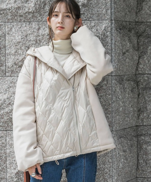 UR Lab.(アーバンリサーチラボ)の「フード切り替えブルゾン(ブルゾン・レディース・オフホワイト/ブラック/ライトベージュ・FREE)」の9枚目の写真