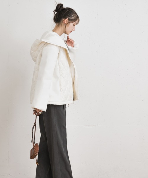 UR Lab.(アーバンリサーチラボ)の「フード切り替えブルゾン(ブルゾン・レディース・オフホワイト/ブラック/ライトベージュ・FREE)」の18枚目の写真