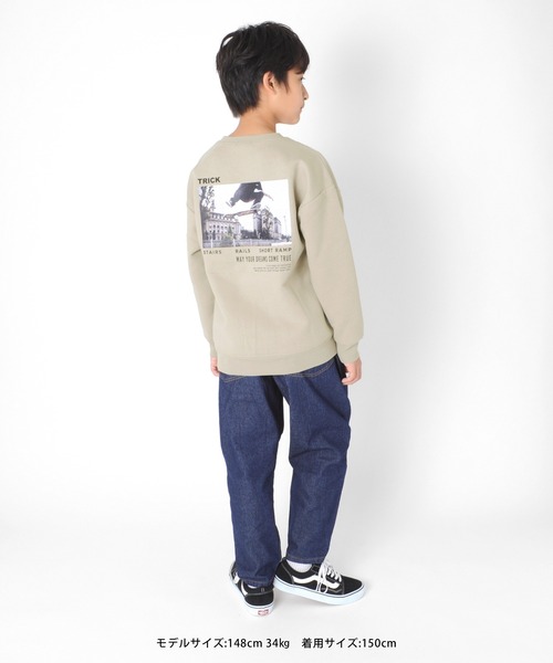 GLAZOS（グラソス）の「裏起毛・ドロップショルダーバックフォトプリントトレーナー（スウェット・キッズ・グリーン/ブラック/ベージュ・140cm/160cm/150cm/130cm/170cm）」の15枚目の写真