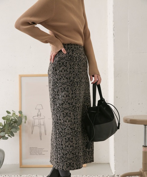 URBAN RESEARCH DOORS(アーバンリサーチドアーズ)の「ジャガードストレートスカート(スカート・レディース・ブラック系その他/オレンジ系その他・38/36)」の7枚目の写真