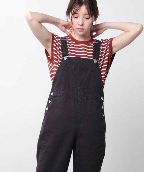 Honeys（ハニーズ）の「オーバーオール（サロペット/オーバーオール・レディース・ホワイト/ブラック/ベージュ/ライトインディゴブルー/ブルー系その他/ブルー/モカ/ブラック系その他/インディゴブルー・S/M/L/SS/LL）」の17枚目の写真