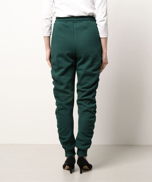 FIG&VIPER（フィグアンドバイパー）の「シャーリングLOGOジョガーPT（スウェットパンツ・レディース・グリーン/アイボリー/ダークグレー・FREE）」の12枚目の写真