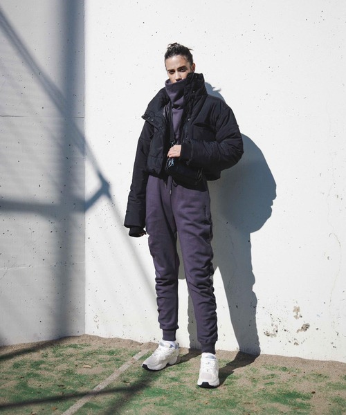 FIG&VIPER（フィグアンドバイパー）の「シャーリングLOGOジョガーPT（スウェットパンツ・レディース・グリーン/アイボリー/ダークグレー・FREE）」の16枚目の写真