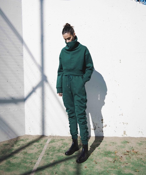 FIG&VIPER（フィグアンドバイパー）の「シャーリングLOGOジョガーPT（スウェットパンツ・レディース・グリーン/アイボリー/ダークグレー・FREE）」の10枚目の写真